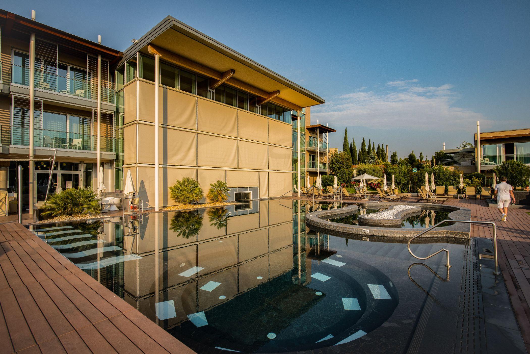 Aqualux Hotel Spa Suite & Terme Bardolino Luaran gambar